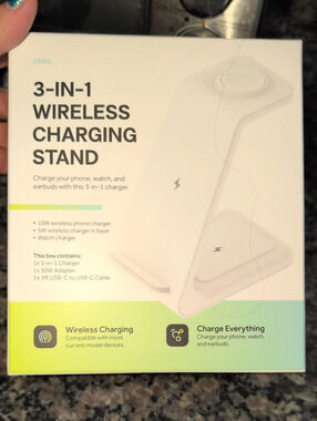 Zsou. 3-in-1 Wireless Charging Stand. New